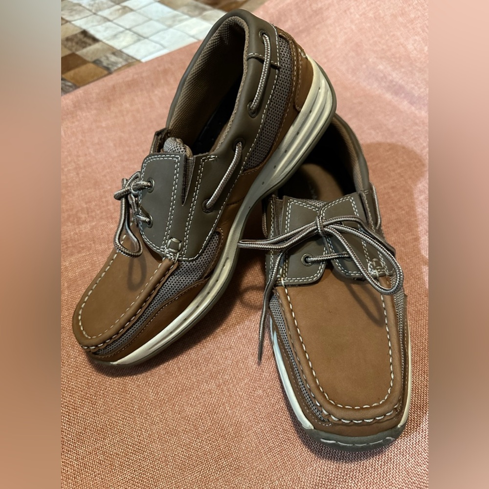 Mens boat shoes